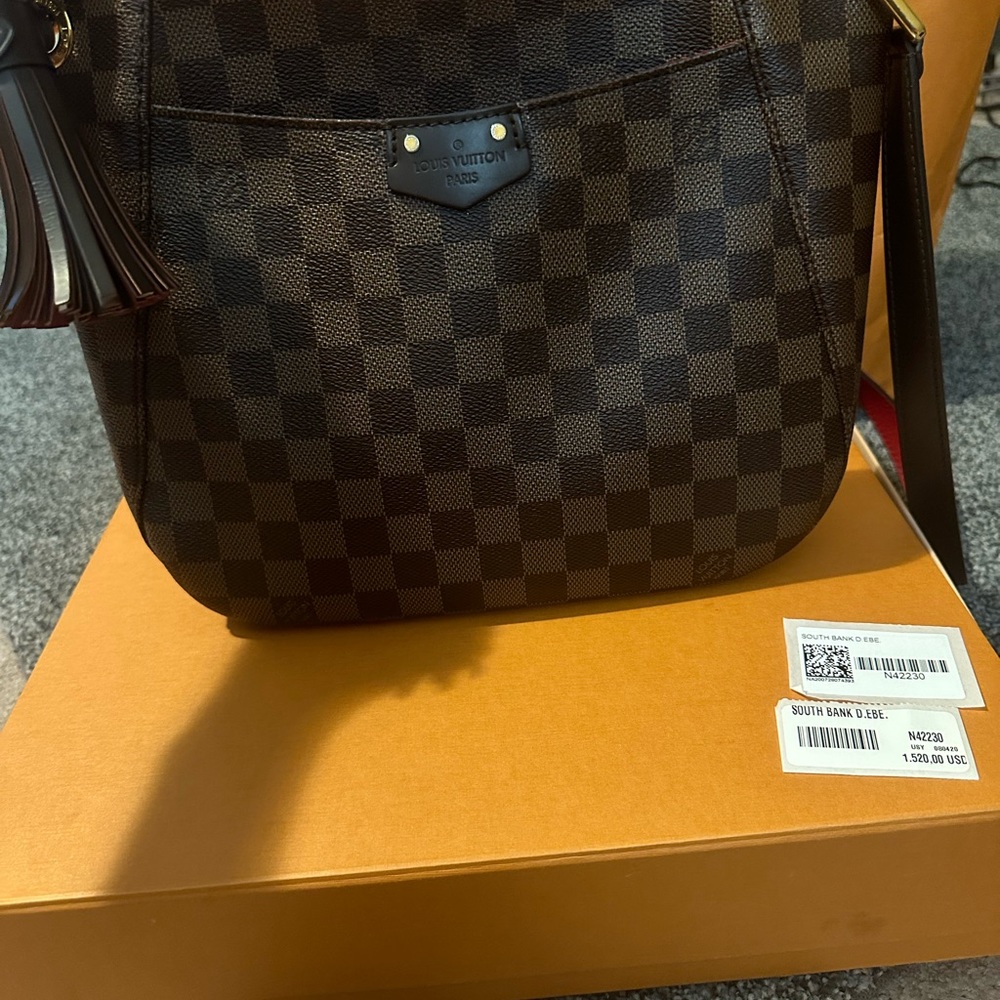 Louis Vuitton cross body bag- 
Damier Ebene South Bank Besace